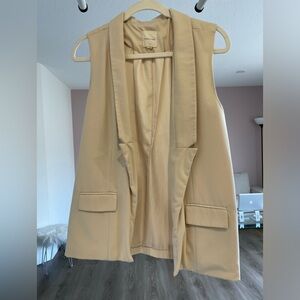 Urban outfitters cream sleeveless blazer